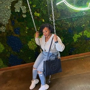 Meet your Posher, Tasha